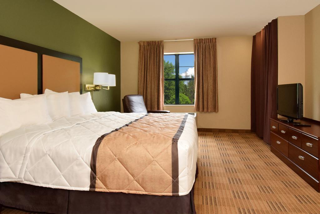 Extended Stay America Suites - Raleigh - Cary - Regency Parkway North Экстерьер фото
